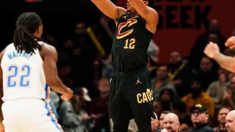 卡塔尔亚洲杯2025 D组对决：日本以4-2逆转胜越南！